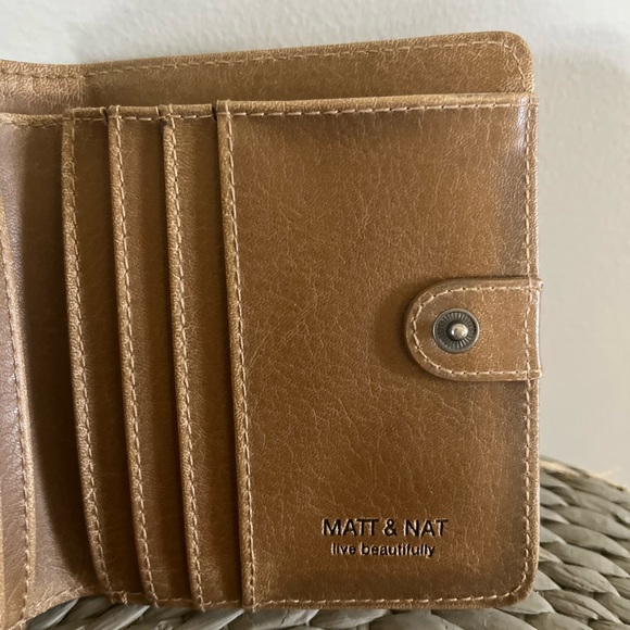 Matt & Nat Wallet - Picture 2 of 3